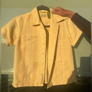 VINTAGE YELLOW BUTTON UP